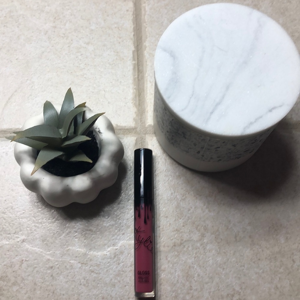 Kylie Cosmetics Lip Gloss Posie K Full size💄